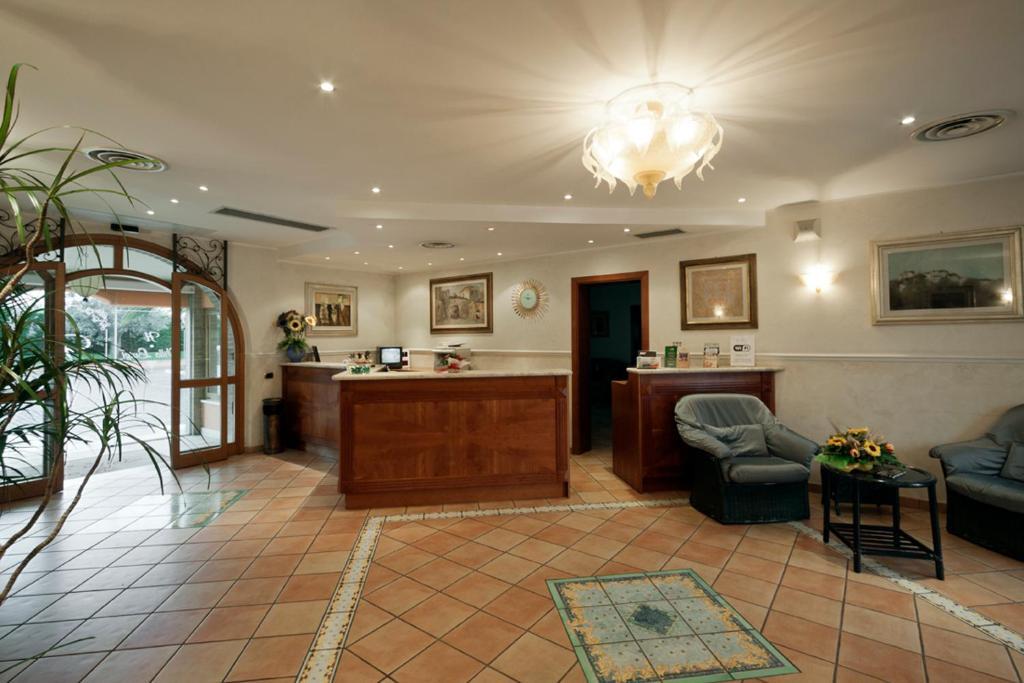 Villa Luigi Hotel & Restaurant Nuova Gestione Villa Rosa Di Martinsicuro Exteriér fotografie