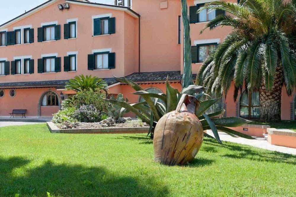 Villa Luigi Hotel & Restaurant Nuova Gestione Villa Rosa Di Martinsicuro Exteriér fotografie
